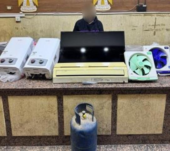 القبض على حارس عقار سرق شقة بعين شمس