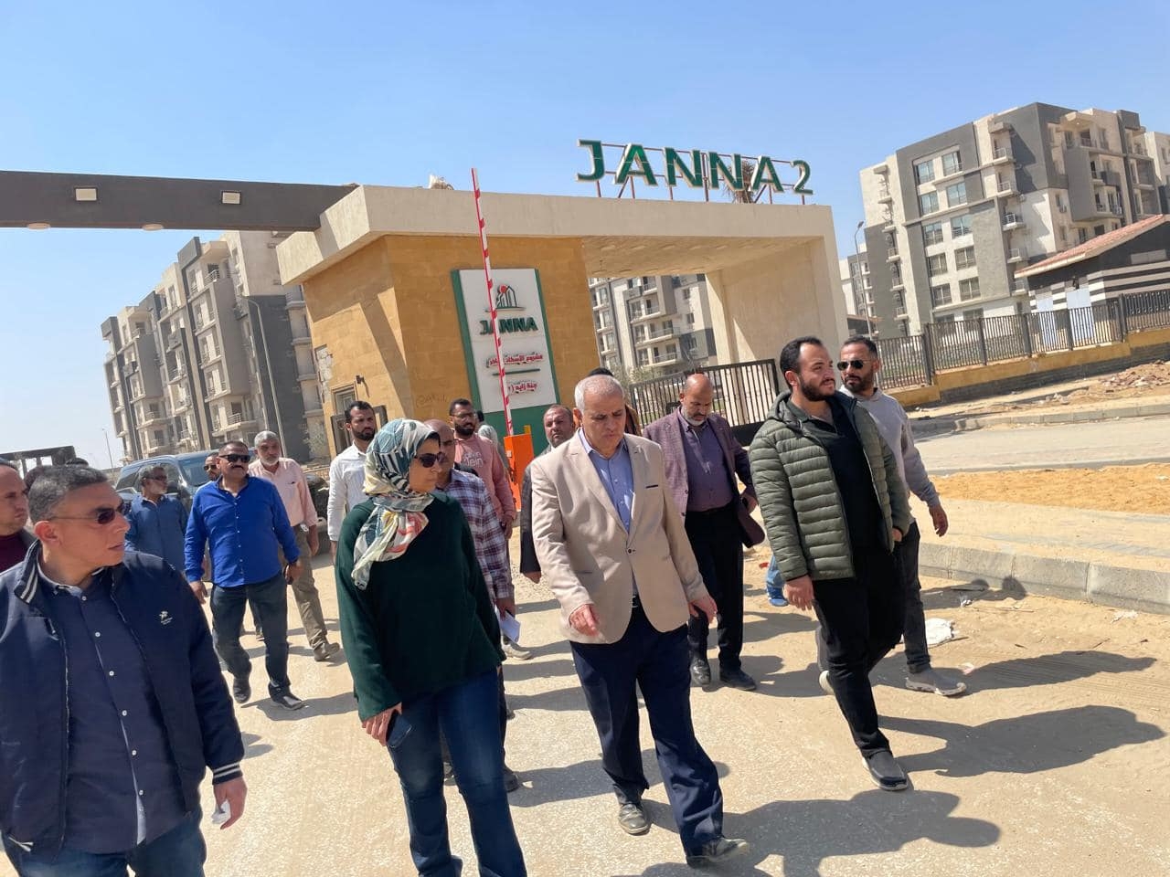 مسئولو "الإسكان" يتفقدون مشروع "جنة" السكني بمدينة الشيخ زايد