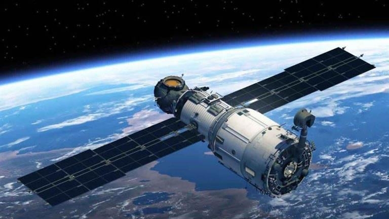 الصين تضع 8 أقمار جديدة في المدار