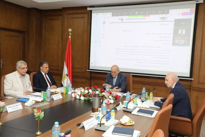 الجامعات الأهلية شريكا أساسيا وداعما لمنظومة التعليم العالى بمصر
