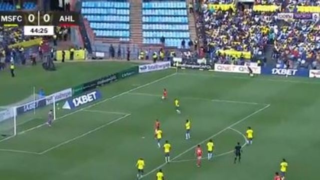 شاهد .. القائم يحرم الأهلي من الهدف الأول أمام صن داونز