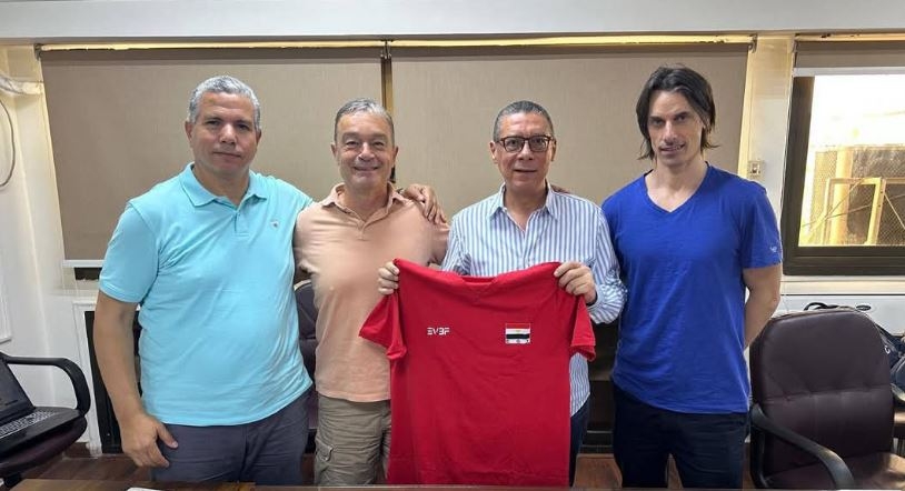 الطائرة يعقد مؤتمراً صحفياً الأربعاء لتقديم الجهاز الفني الجديد