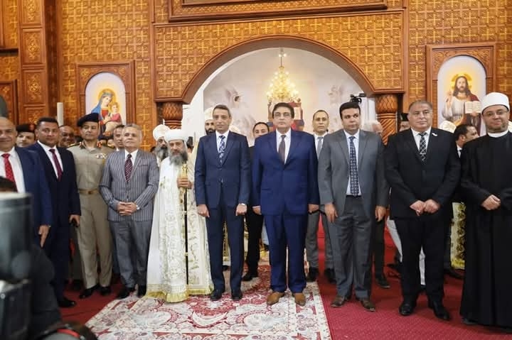 قيادات السويس يقدمون التهنئة للإخوة الأقباط بمناسبة عيد القيامة