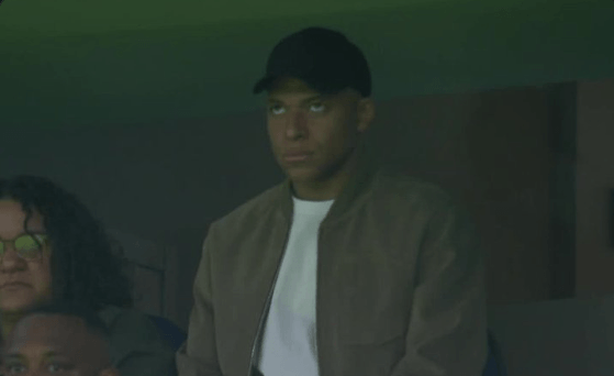 شاهد.. مبابي يتعرض للهجوم من جمهور ريال مدريد أمام أتلتيك بلباو
