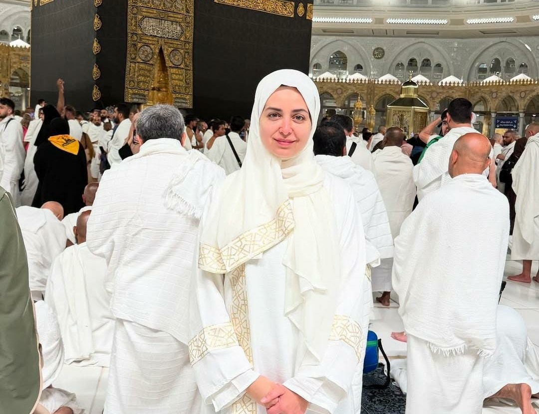 "من أمام الكعبة" .. هبه مجدى تخطف قلوب متابعيها .. صور