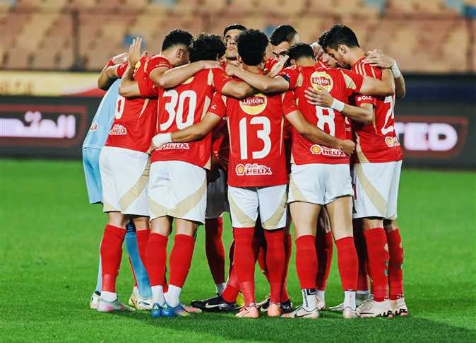 عرض خيالي للاعب الأهلي .. شاهد سيف زاهر يكشف الكواليس ورد الأحمر
