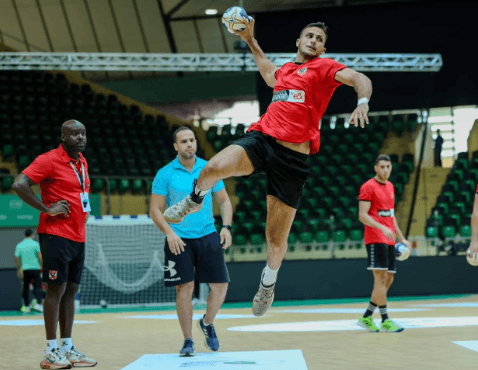 رجال يد الأهلي يواجه جينيس كينشاسا بربع كأس الكؤوس الإفريقية