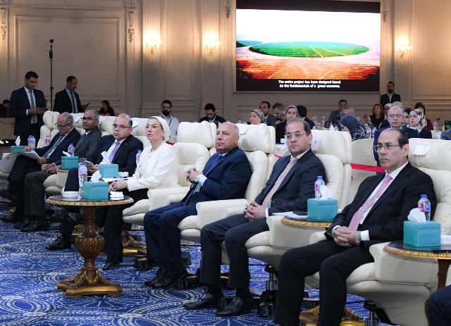 بحضور كوكبة من الوزراء اطلاق "أفريقيا تنمو خضراء للتمويل المناخى"