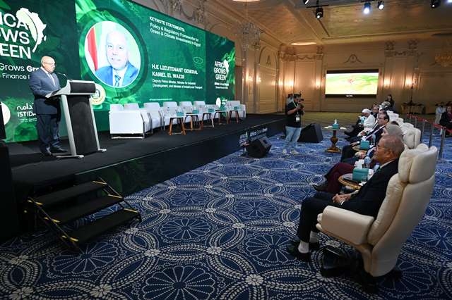 الوزير خلال مشاركته في منتدى "تمويل المناخ..