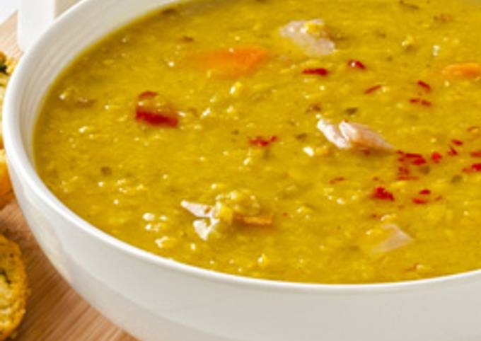 شوربة العدس بالخضروات