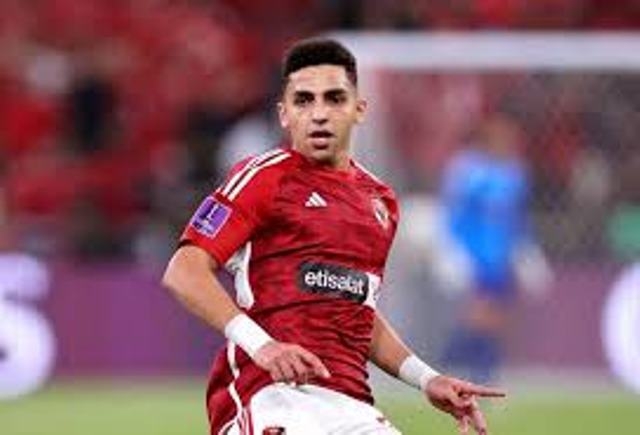 كوكا يعود للمشاركة في تدريبات الاهلي استعدادا لبورتو