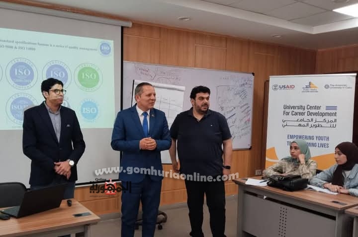 رئيس جامعة دمياط يفتتح دورة "أسس ومبادئ نظام إدارة الجودة"