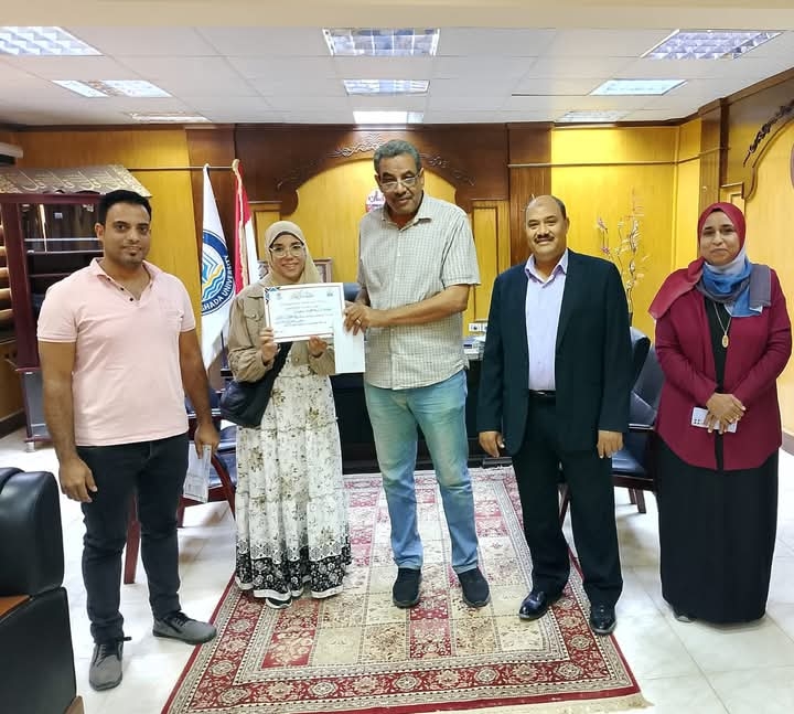 تكريم الفائزين بمسابقة القرآن الكريم السنوية بكلية التربية