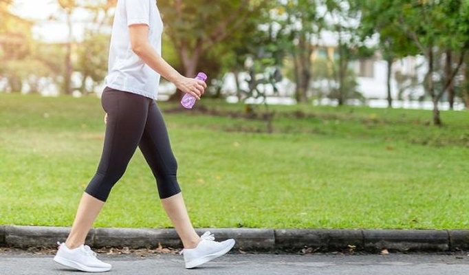 5 دقائق من المشي يومياً قد تنقذ عقلك من التدهور المعرفي