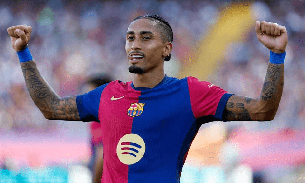 شاهد .. رافينيا يجدد لبرشلونة حتى 2028
