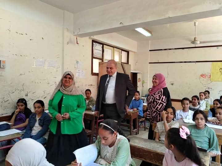 إحالة مدير مدرسة بقنا للتحقيق