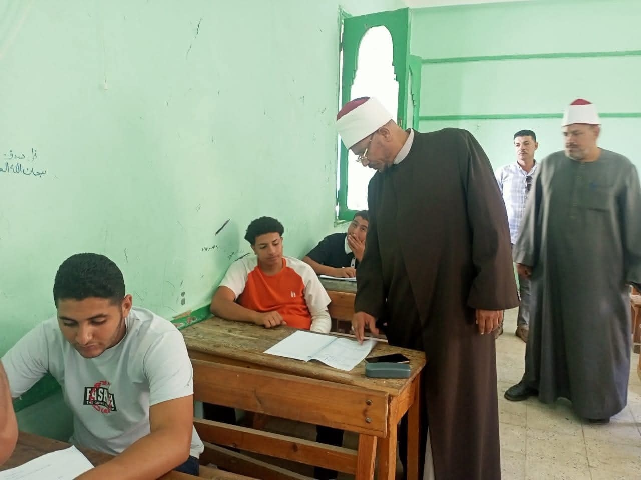 امتحان «الصرف» لطلاب الأدبي بلجان الثانوية الأزهرية بدون شكوى