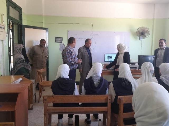محافظ أسيوط: استمرار متابعة العملية التعليمية وانتظام حضور الطلاب
