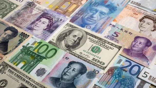 تراجع عملات الأسواق الناشئة وسط تزايد الإقبال على الدولار