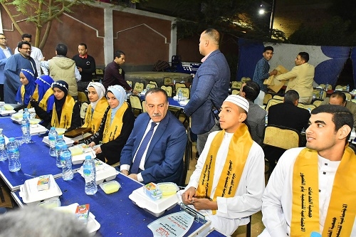 ويوجه بإقامة كتاتيب