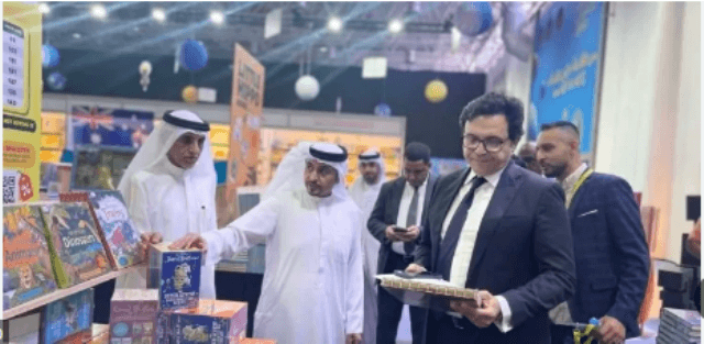 وزير الثقافة يلتقي الرئيس التنفيذي لهيئة الشارقة للكتاب