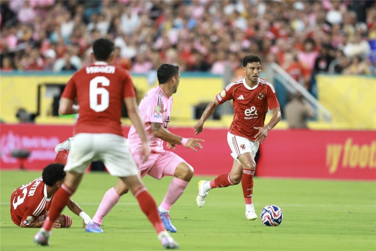 لاعب الأهلي السابق : لست متفائلًا بمباراة بورتو