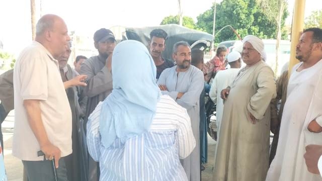 "تدوير روث الخيول وتحويله لسماد عضوى" فى حملات توعية بالأقصر