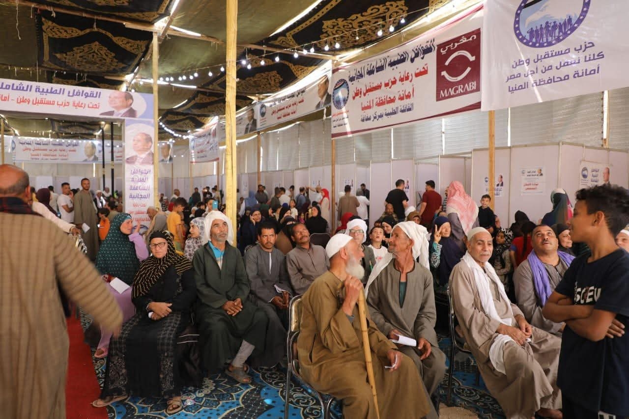 الكشف على 11 ألف مواطن في قافلتين طبيتين بمغاغة والعدوة