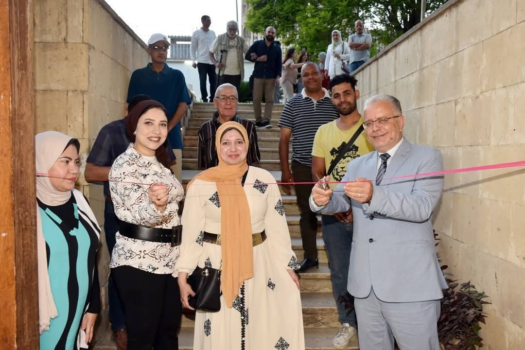 معرضBloom للفنانة التشكيلية بريهان أنسى حلمها يحلق فى الاَفق