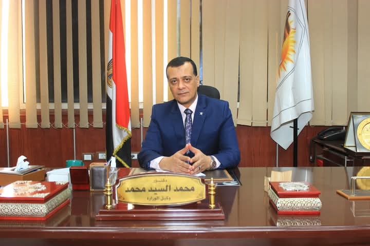 وكيل التعليم بسوهاج يحيل مدير مدرسة الكوثر الرسمية للغات للتحقيق