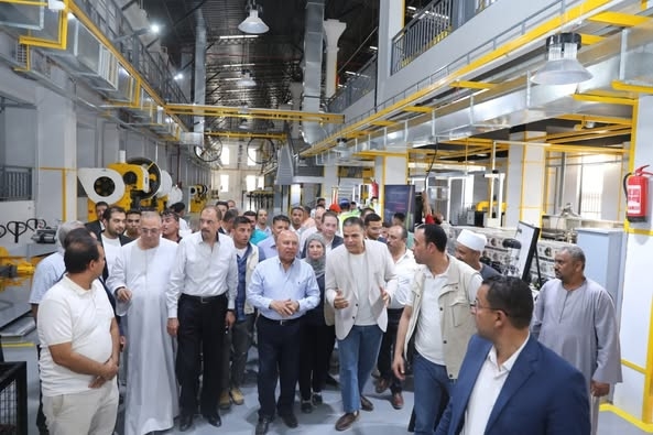 الوزير يفتتح مصنعا لكباسات أجهزة التبريد باستثمارات 5ملايين دولار