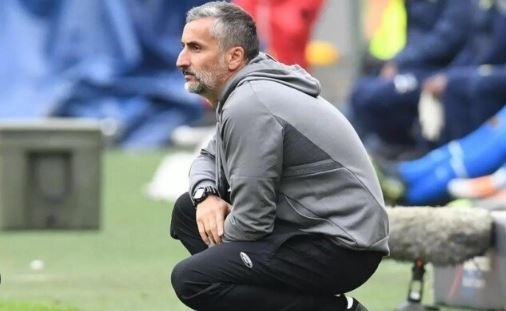 ريفيرو يجتمع بلاعبي الأهلي الجمعة..وتريزيجيه يصل القاهرة غدًا