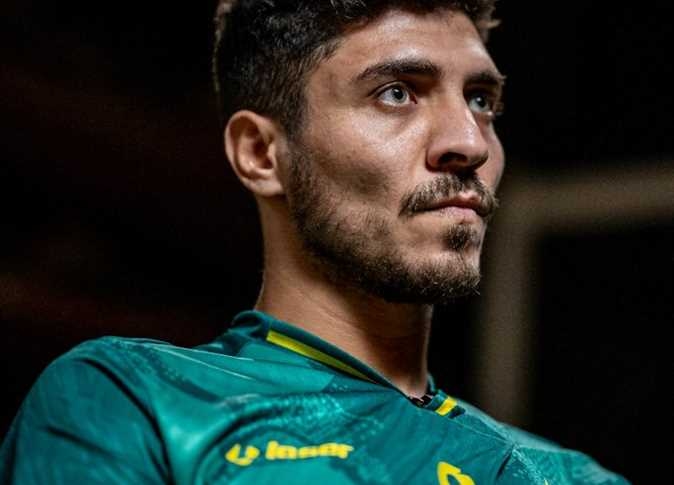 محمد شريف: 3 أندية تتفاوض معي وحتى الآن لم أحسم مصيري