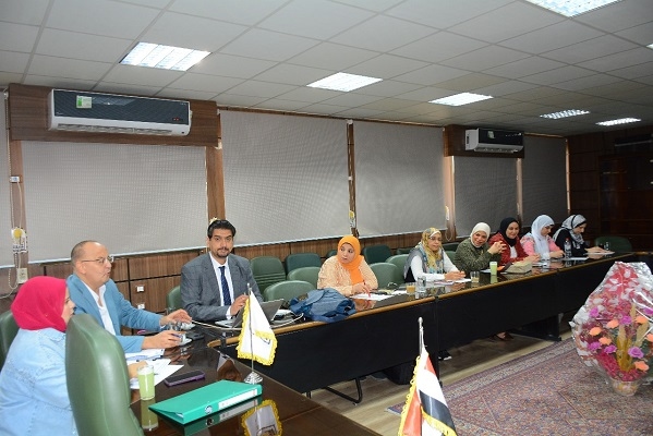 التصنيف الأكاديمي الدولي بجامعة أسيوط يناقشة الإنجازات