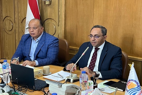 محافظ قنا يفتتح ورشة عمل حول تكامل عمراني بين قنا القديمةوالجديدة