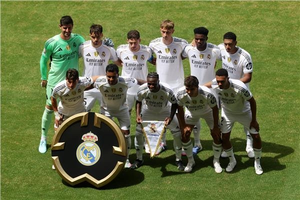 ألونسو يعلن قائمة ريال مدريد لمواجهة سالزبورج في كأس العالم للأندية