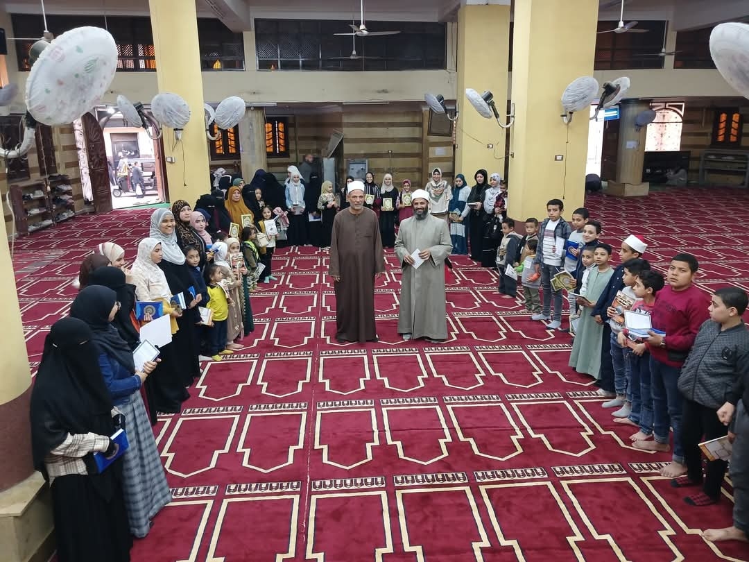 تكريم ٧٠ من حفظة القرآن الكريم بمركز أبو قرقاص