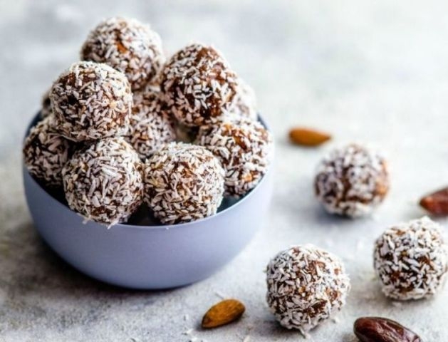 سهلة وصحية .. 5 وصفات لحلويات باردة بدون سكر