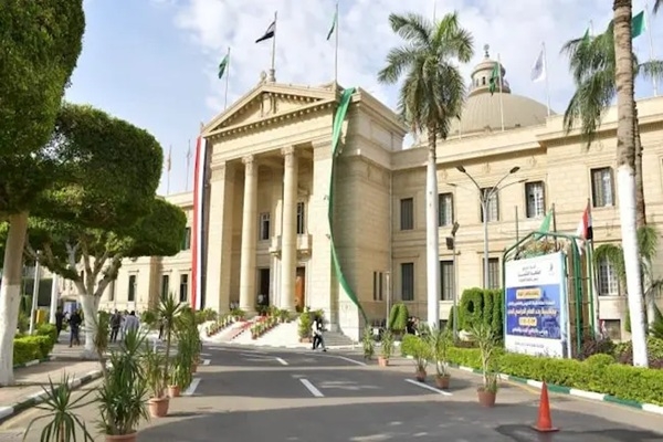بعد اعتماد المجلس الأعلى للجامعات للائحة الدراسية الجديدة
