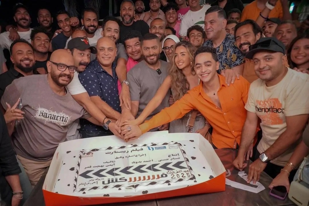 تامر حسني يحتفل بمعرض فيلم "ريستارت".. قبل طرحه آخر الشهر