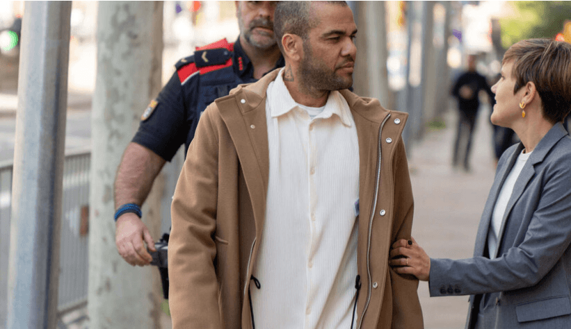 القضاء الاسباني يبرئ نجم برشلونة