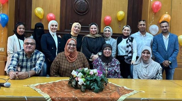 تفاصيل تكريم قيادات المناطق الطبية بالشروق وبدر من مديرية القاهرة صور