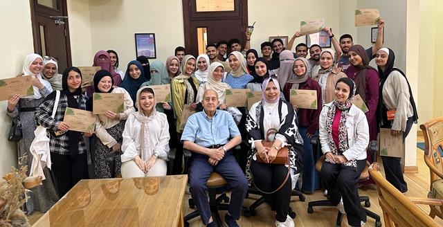 بالتعاون مع كلية طب الفم والأسنان