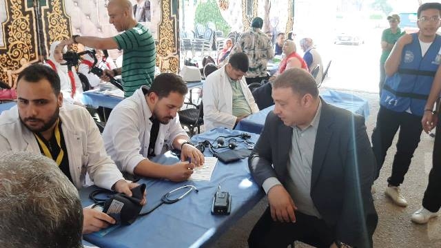 دعما لحملة تبرعك بالدم حياة رئيس مدينة دمنهور يتبرع بالدم