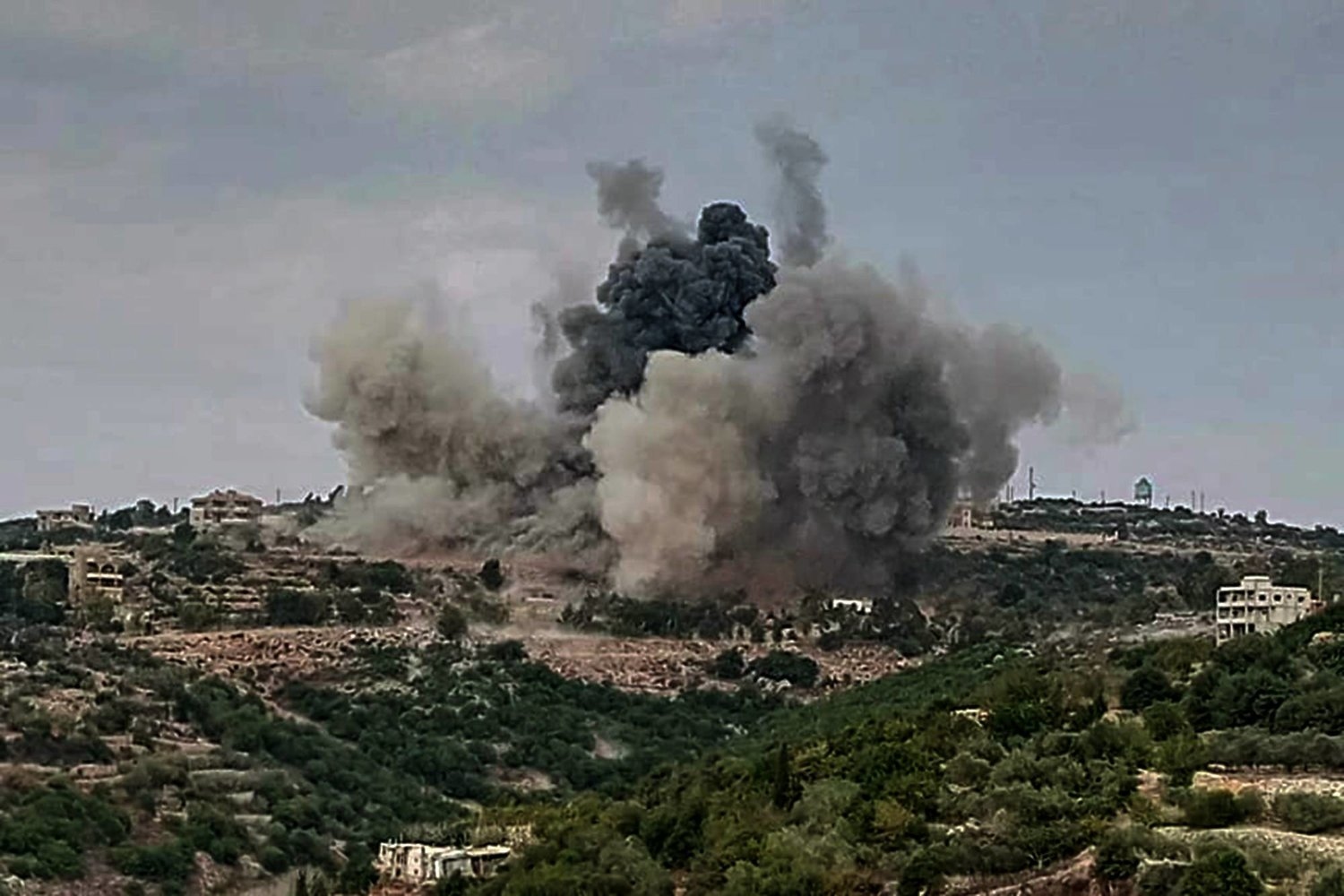 جيش الاحتلال يعلن اغتيال المسؤول عن الصواريخ المضادة للدروع بحزب الله