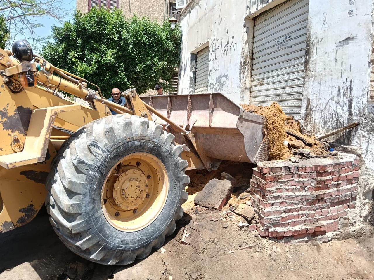 حملة مكبرة لإزالة الإشغالات بالحزام الأخضر بالقاهرة الجديدة