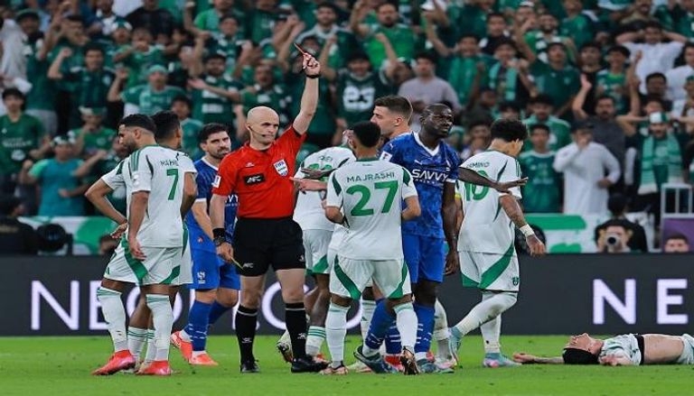 لحظة طرد كوليبالي من قمة الهلال والأهلي بدوري الأبطال