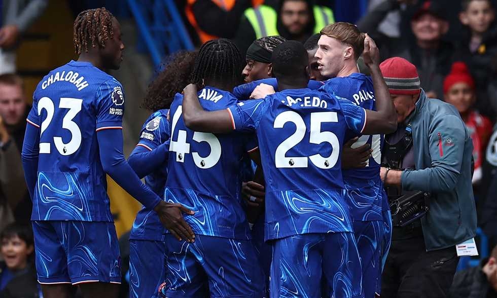 شاهد .. فرحة لاعبى تشيلسى بعد التتويج بلقب دورى المؤتمر الأوروبى