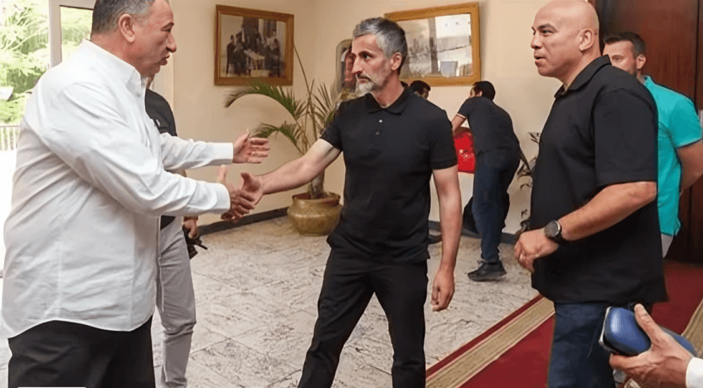 الخطيب يجتمع مع ريبيرو لحسم ملف صفقات الأهلي والراحلين