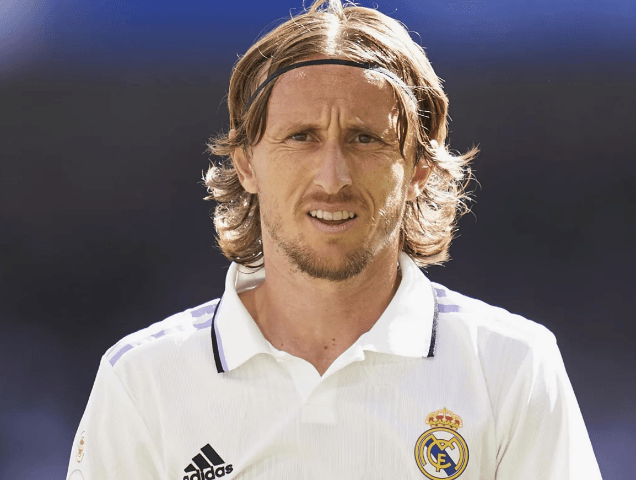 ميلان مهتم بالتعاقد مع لوكا مودريتش